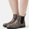ECCO Classic Ankle Boots - Warm Grey