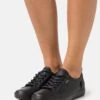 ECCO Soft 7 - Trainers - Black -Ecco a59422f29c66415685ba623cd153927e