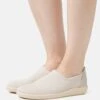 ECCO Soft- Slip-Ons - Grey -Ecco b6231e8d0fb04118871c39c0620d03ab